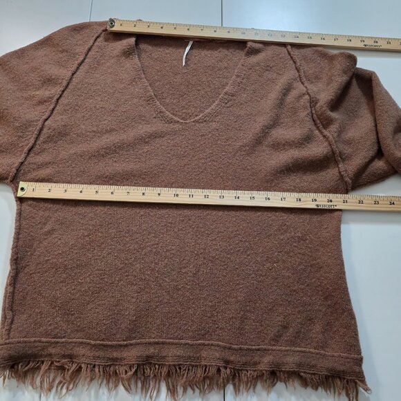 Free People Sweater Women XS Brown LS Irresistible Fringe Trim Slouchy Wool Mix - Picture 4 of 16